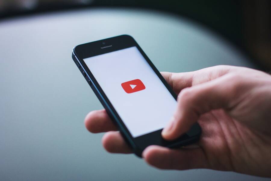 How to download YouTube videos without programs and completely for free