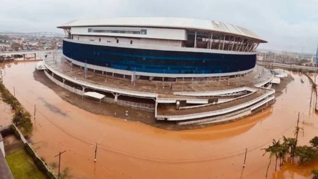 Tragedy in RS South Brazil: flooded by the River Guaíba, Arena do Grêmio is looted
